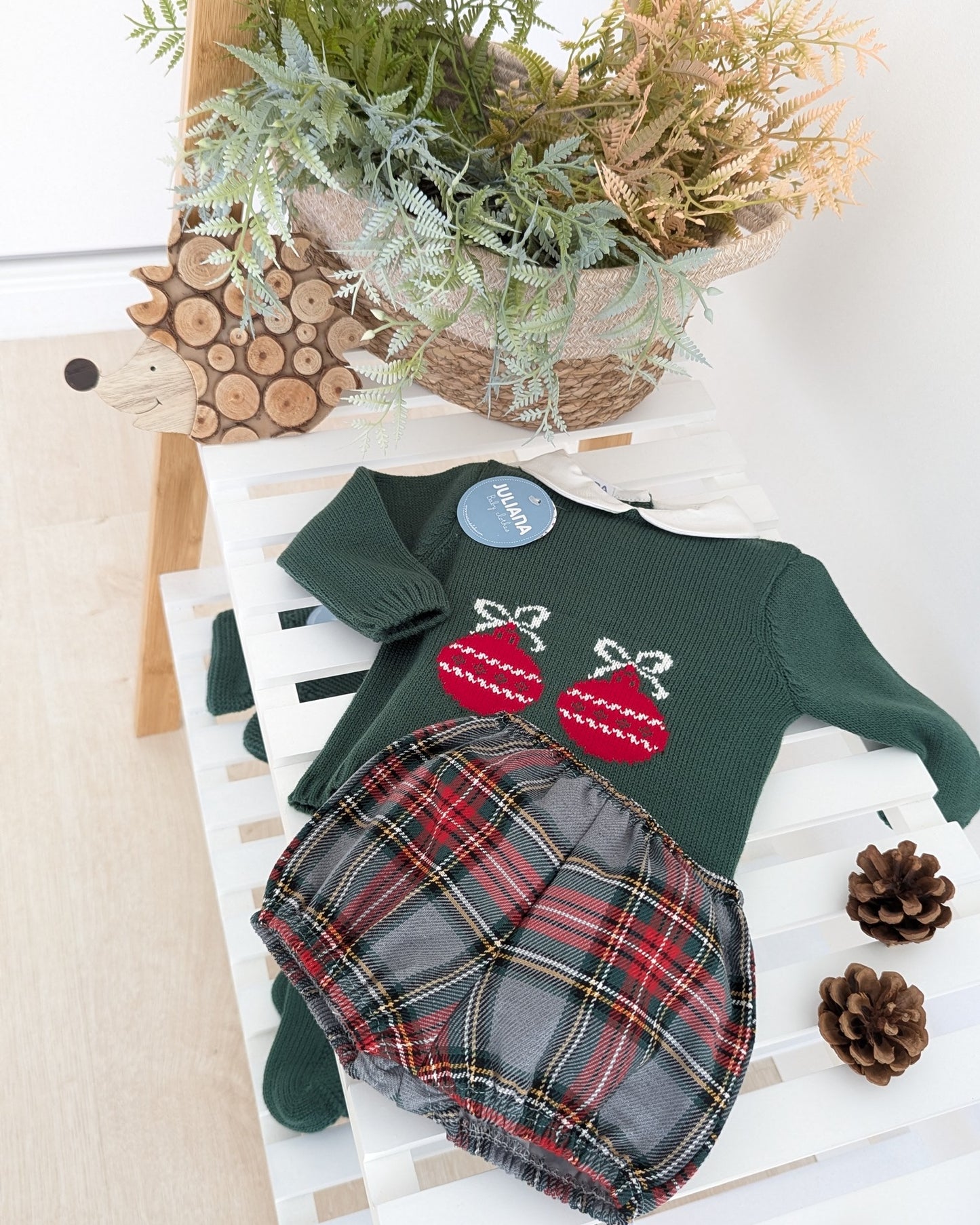 Conjunto Pantalon Bolas Navidad Verde Musgo - Colección Chispa Juliana