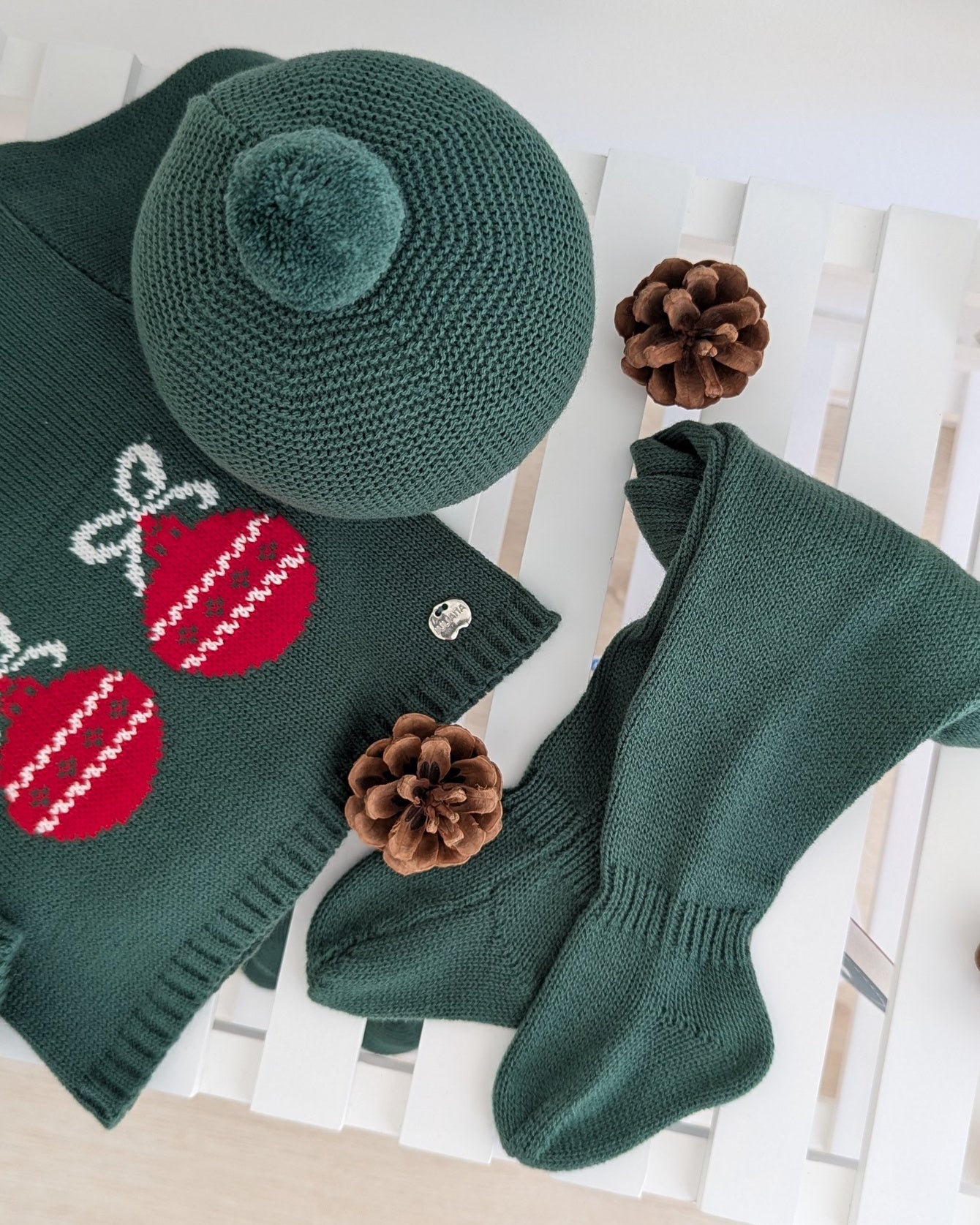 Conjunto Primera Puesta Bolas Navidad Verde Musgo - Colección Chispa Juliana